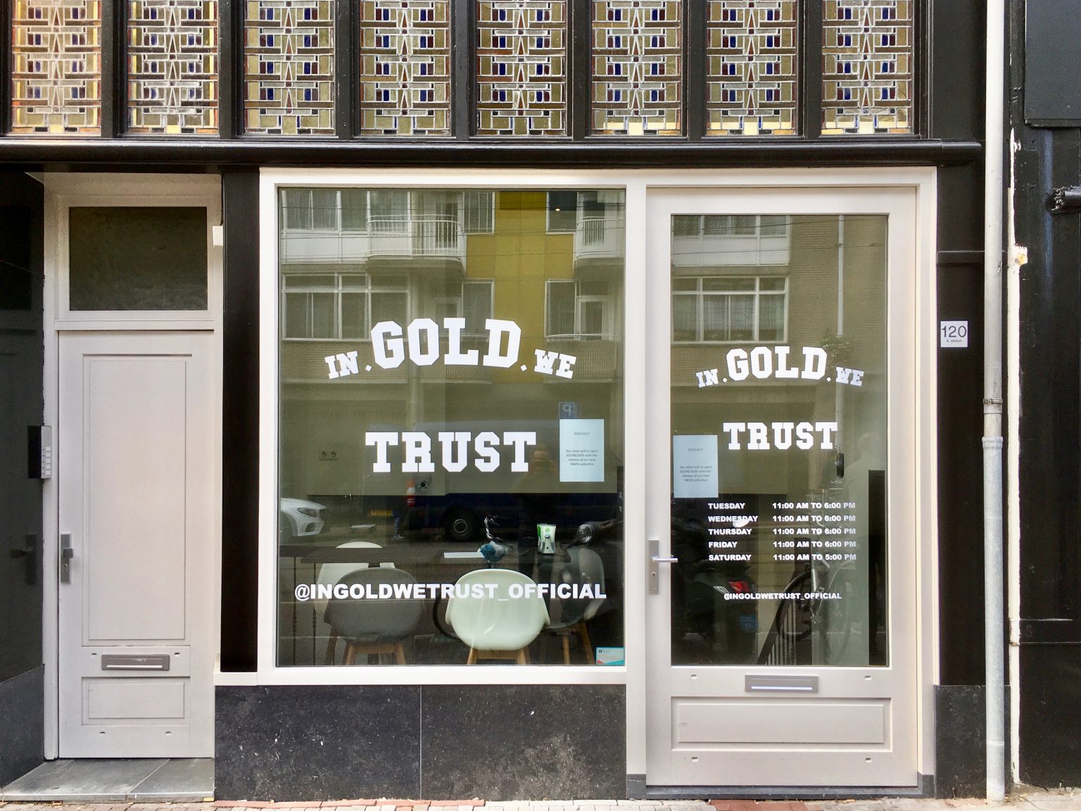 In Gold We Trust opent zijn eerste echte winkel